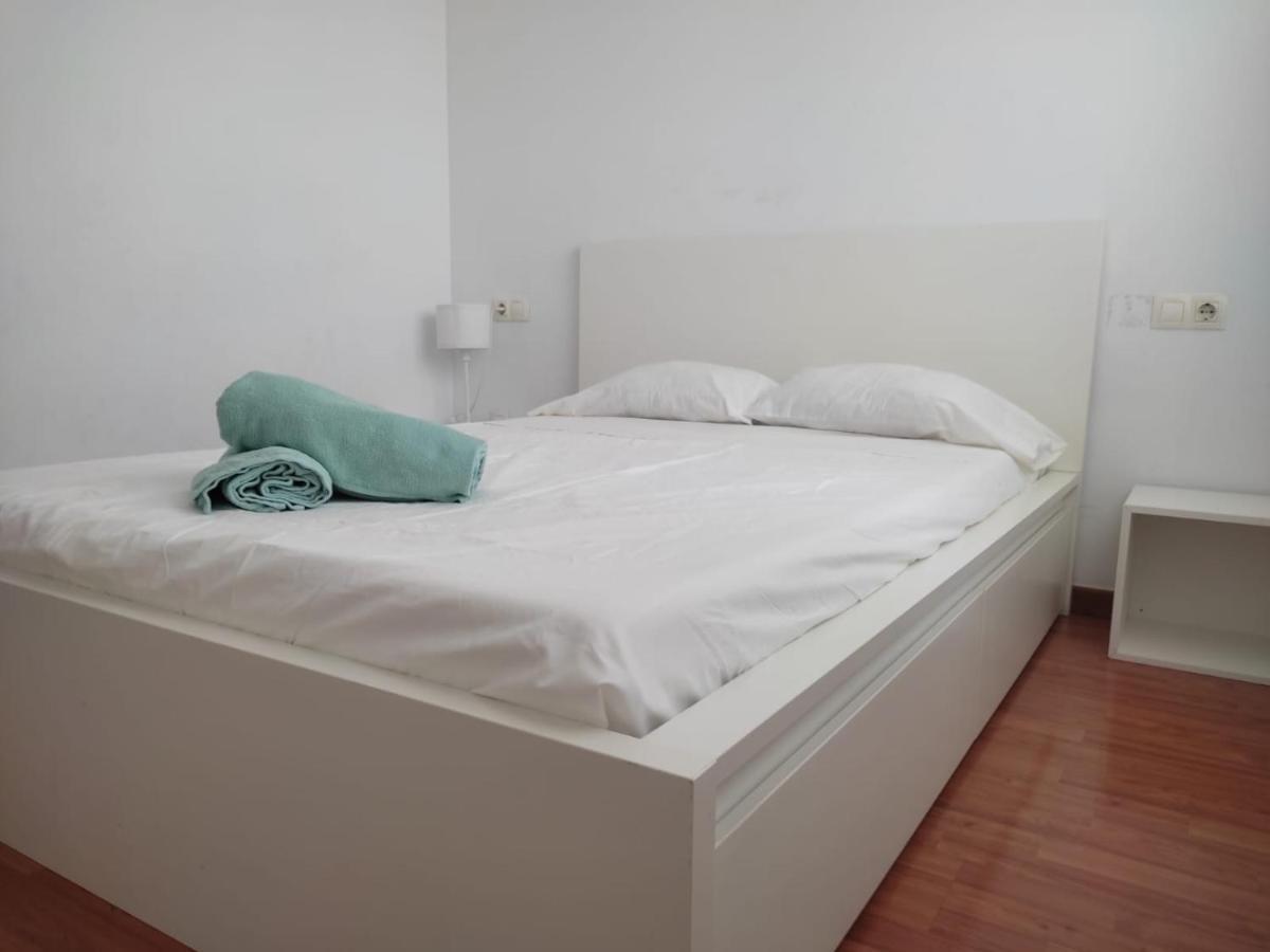 Ap4Us B1 - Apartment For Us - Sightseeing & Beach Near To Barcelona Бадалона Екстериор снимка